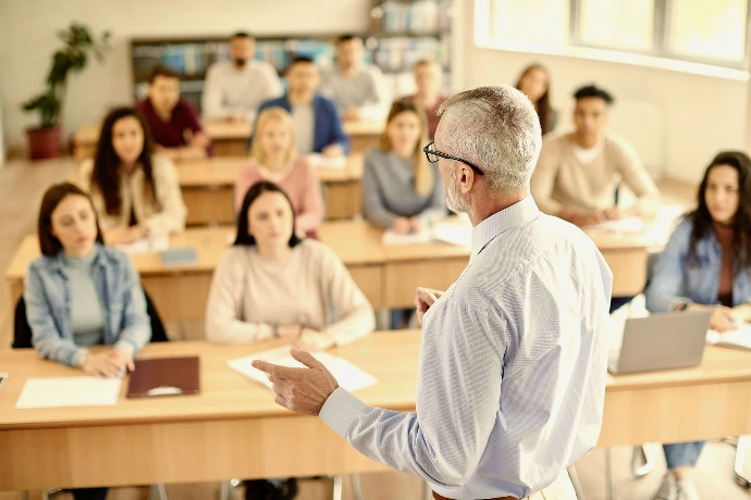 Experienced professional tutors in F-17 Islamabad for all classes and subjects. Improve performance with expert guidance and customized lessons.